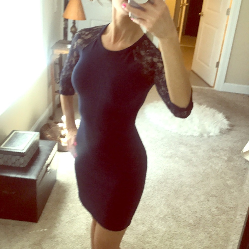 lace sleeve navy stretch express dress